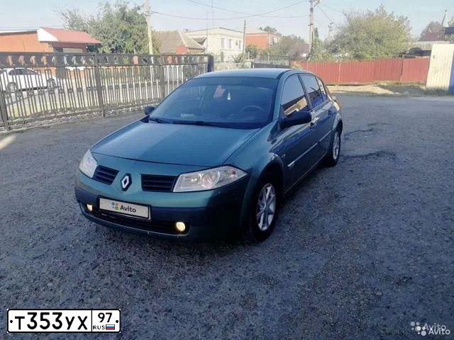 Фото автомобиля RENAULT MEGANE, 2004 — госномер Т830РС790. Цвет: синий