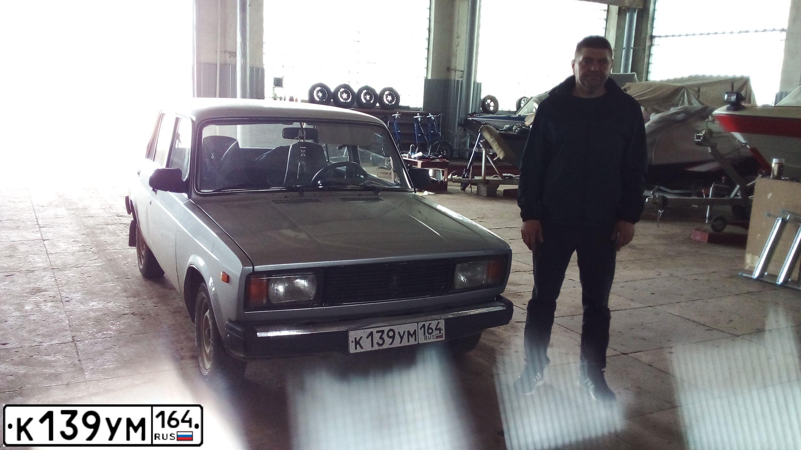 Фото автомобиля LADA 2105 LADA, 2010 — госномер К139УМ164. Цвет: СВЕТЛО-СЕРЕБРИСТЫЙ МЕТАЛЛ