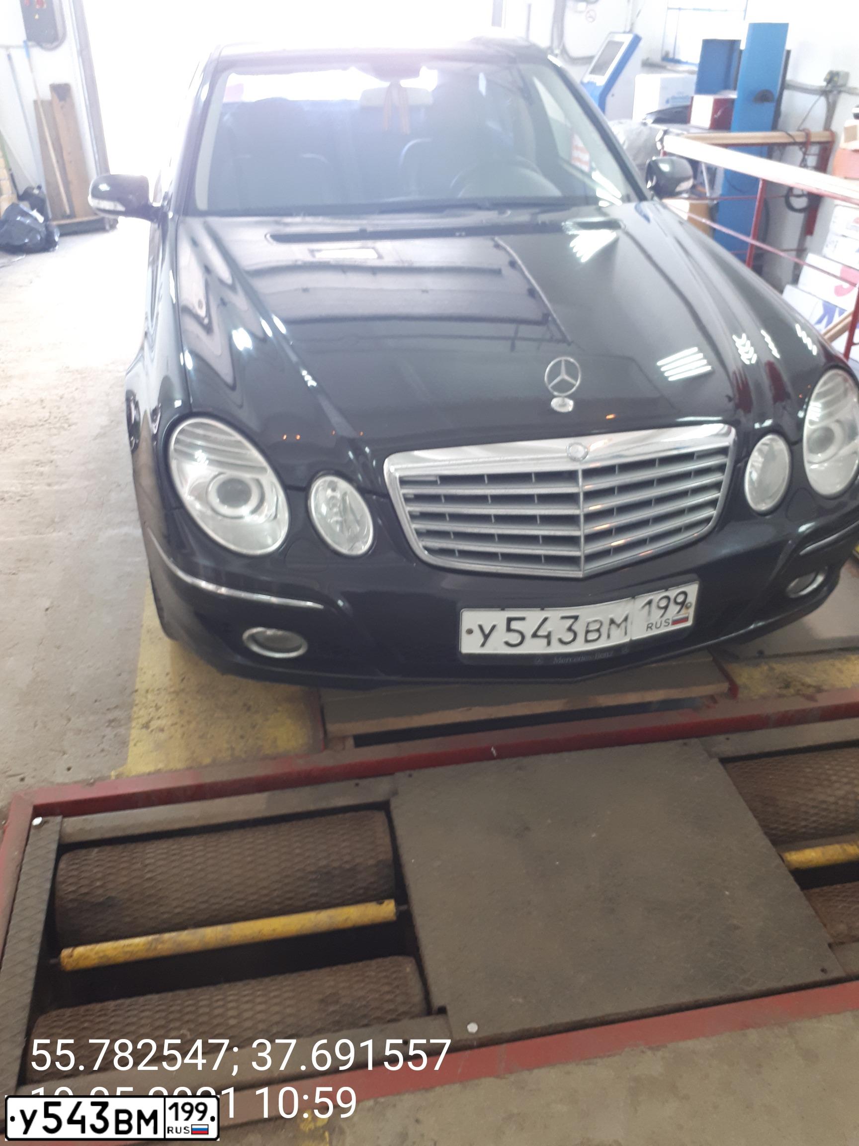 Фото автомобиля MERCEDES E-KLASSE, 2007 — госномер У543ВМ199. Цвет: ЧЕРНЫЙ