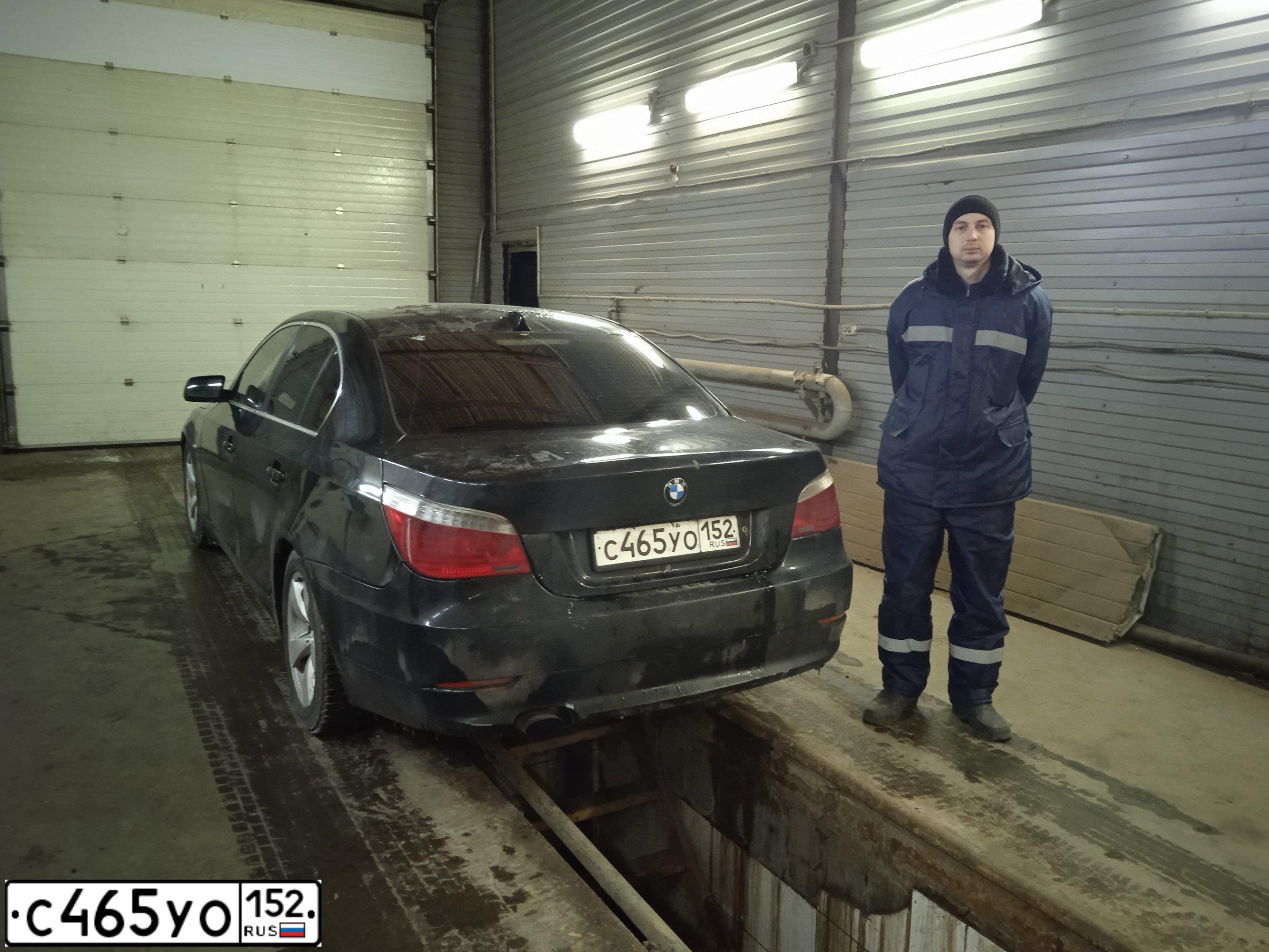 Фото автомобиля BMW SERIE 5, 2008 — госномер Н800КА152. Цвет: ЧЕРНЫЙ