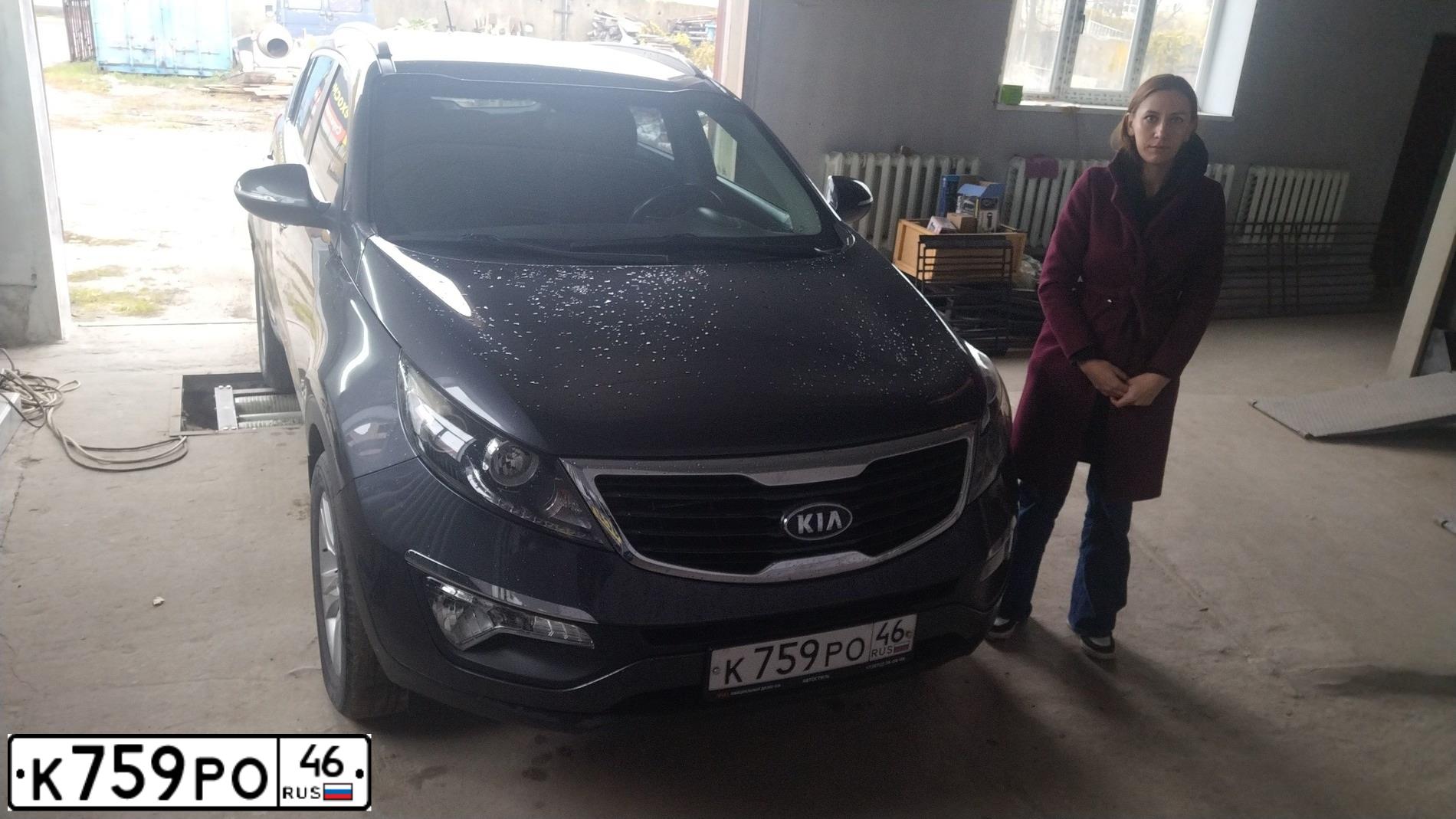 Фото автомобиля KIA SPORTAGE, 2010 — госномер Р201КС46. Цвет: СЕРЫЙ