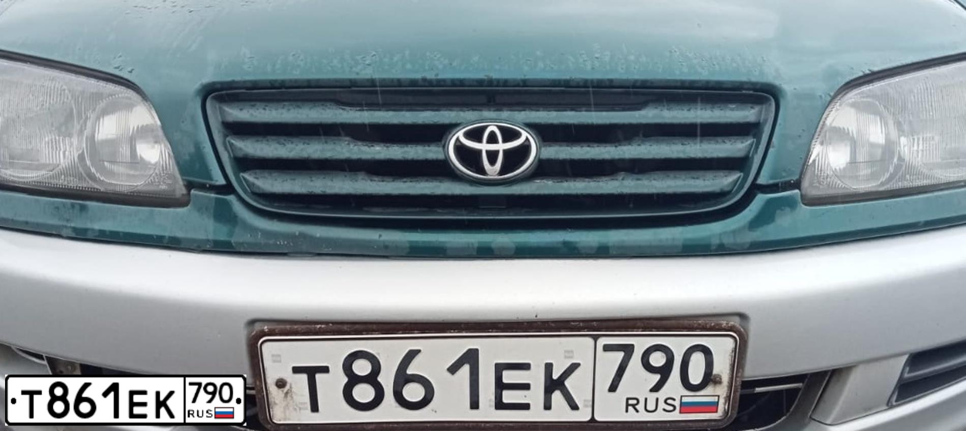 Фото автомобиля TOYOTA IPSUM, 1996 — госномер Т445КВ977
