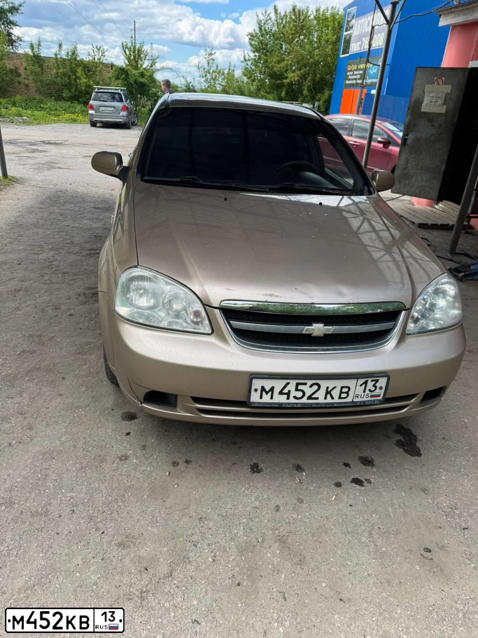 Фото автомобиля CHEVROLET LACETTI, 2007 — госномер М452КВ13. Цвет: БЕЖЕВЫЙ