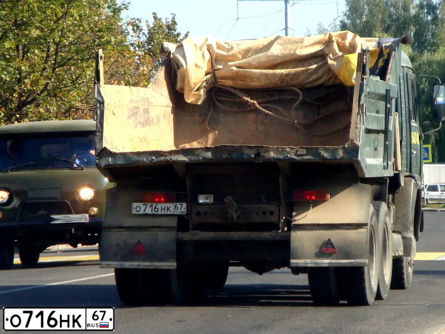 Фото автомобиля KAMAZ 5410 /6X4/, 1991 — госномер О716НК67. Цвет: ХАКИ