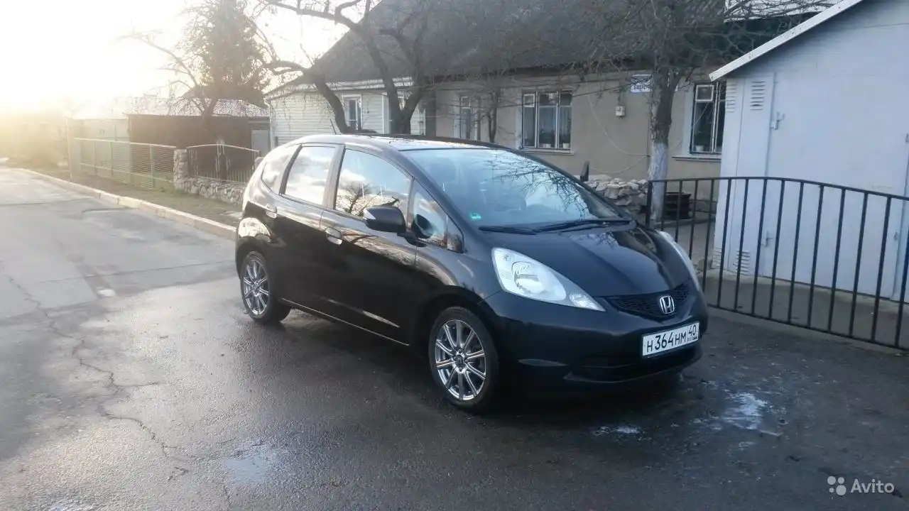 Фото автомобиля HONDA JAZZ, 2009 — госномер О792КТ159. Цвет: ЧЕРНЫЙ