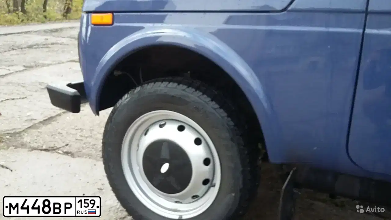 Фото автомобиля LADA 2121 NIVA, 2018 — госномер М448ВР159. Цвет: СИНИЙ