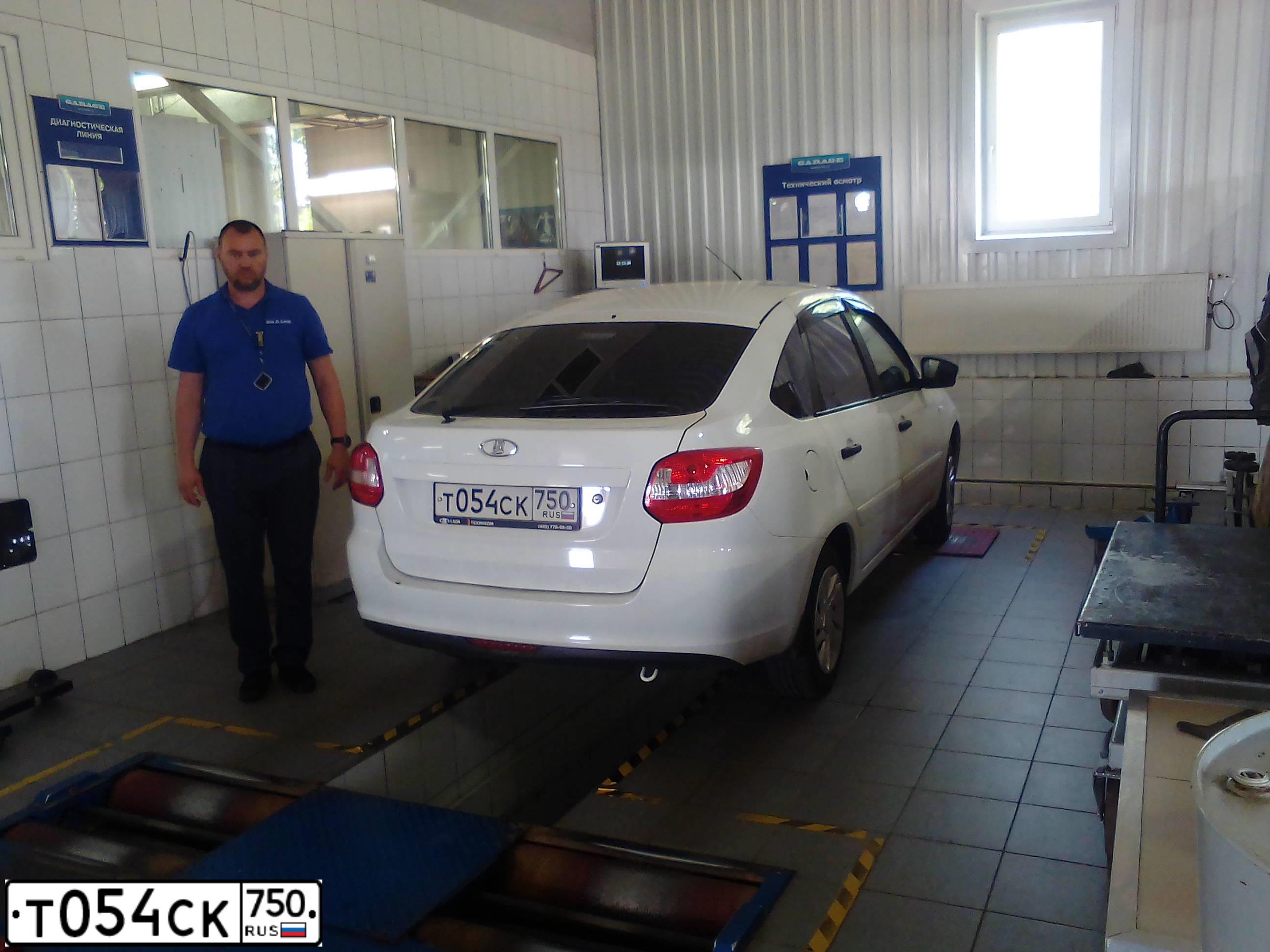 Фото автомобиля LADA 2191 GRANTA, 2017 — госномер В223НК14. Цвет: Белый