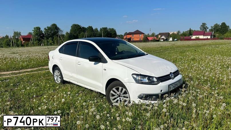 Фото автомобиля VOLKSWAGEN POLO, 2013 — госномер Р740РК797