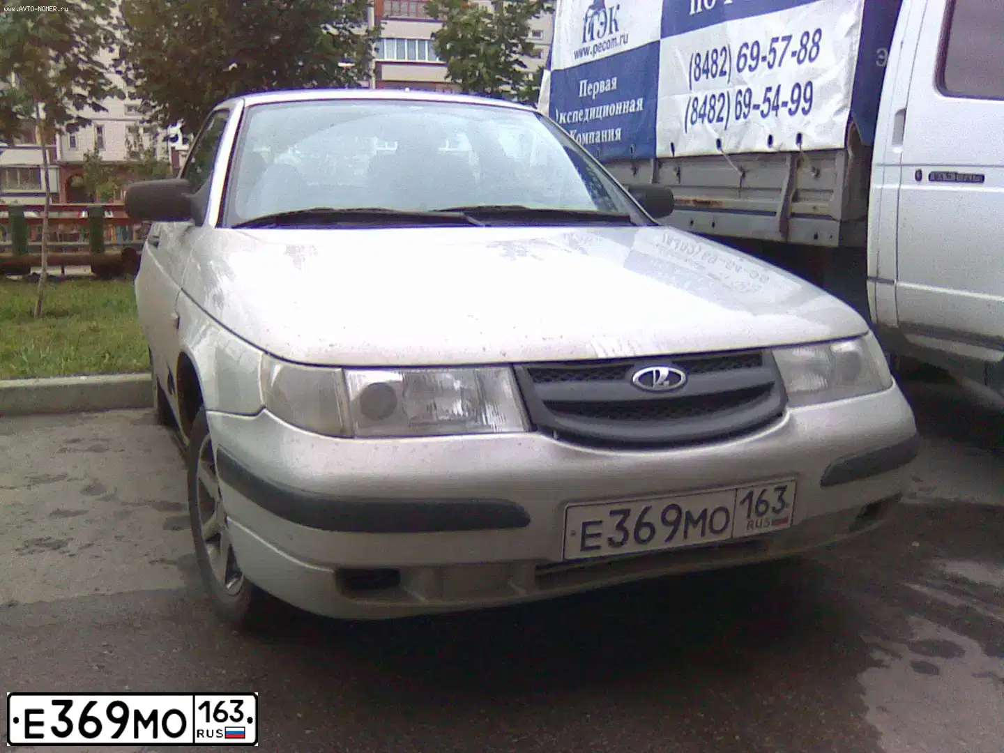 Фото автомобиля LADA 2112, 2006 — госномер Е369МО163. Цвет: МОЛОЧНО-БЕЛЫЙ СЕРЕБРИСТЫЙ