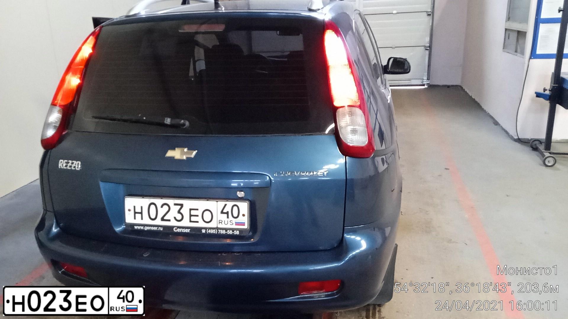 Фото автомобиля CHEVROLET REZZO, 2007 — госномер Н023ЕО40. Цвет: синий