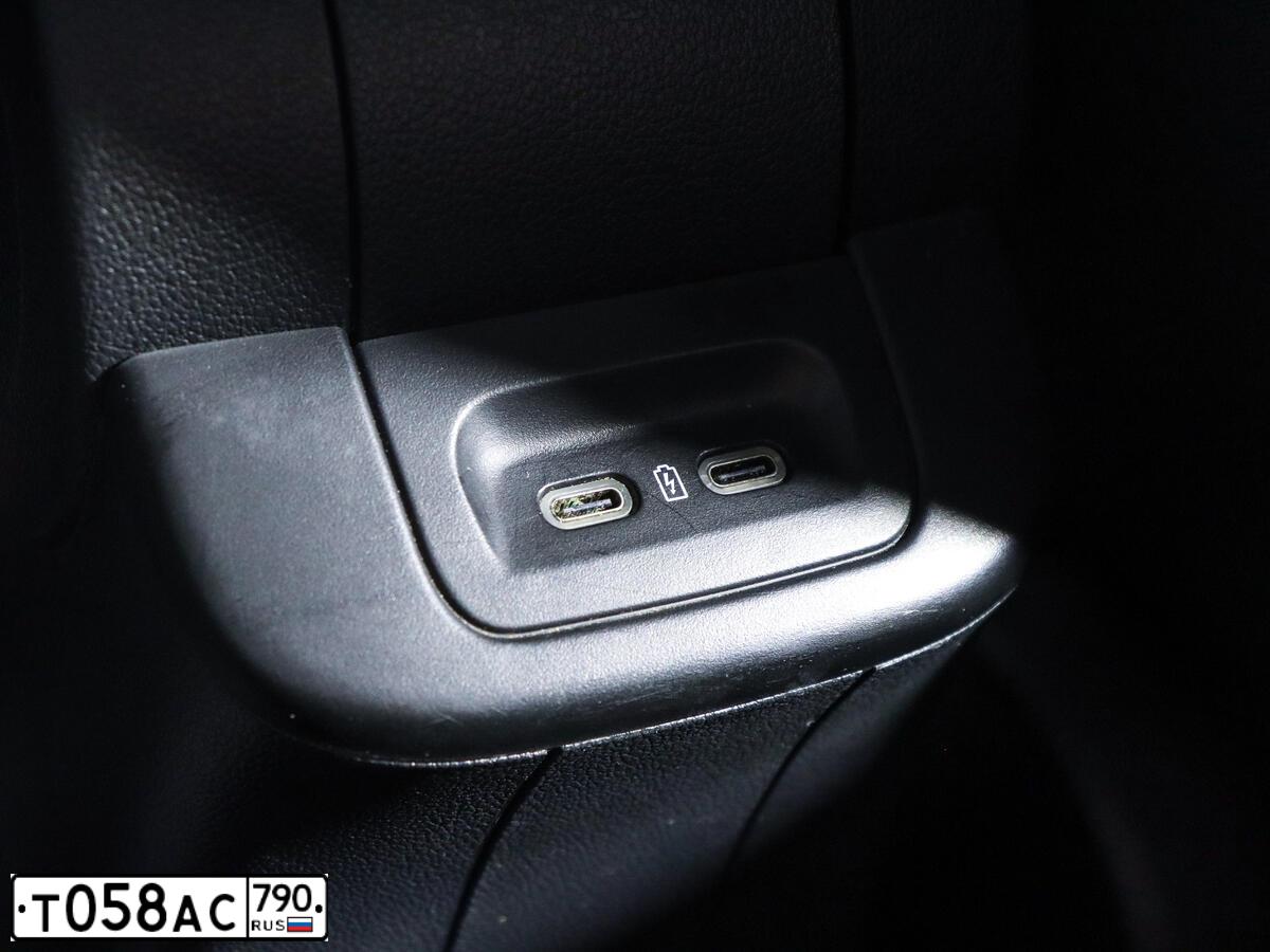 Фото автомобиля SKODA RAPID, 2020 — госномер С502КН977. Цвет: КОРИЧНЕВЫЙ ЧЕРНЫЙ