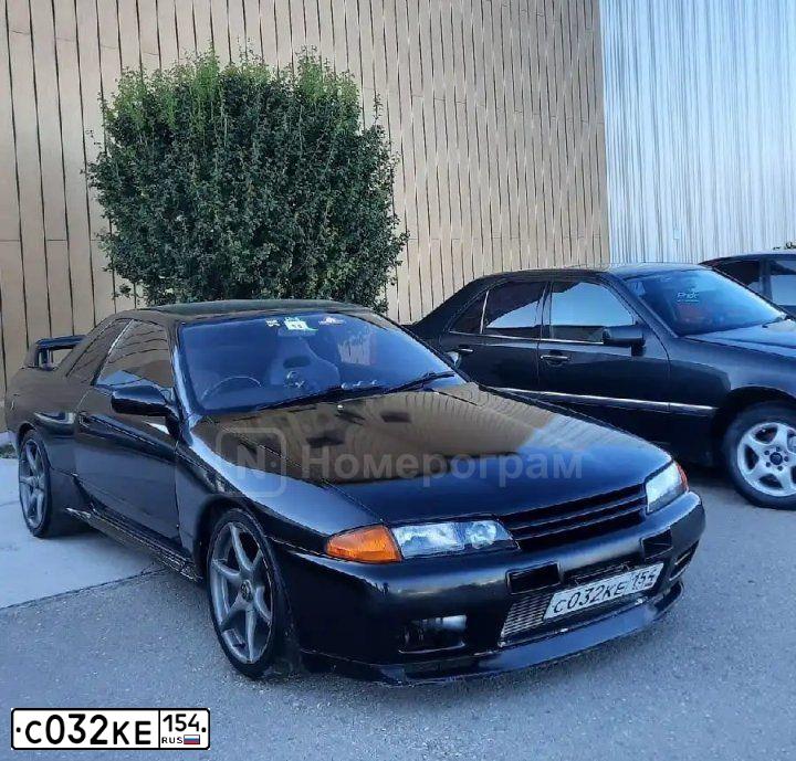 Фото автомобиля NISSAN SKYLINE, 1991 — госномер С032КЕ154
