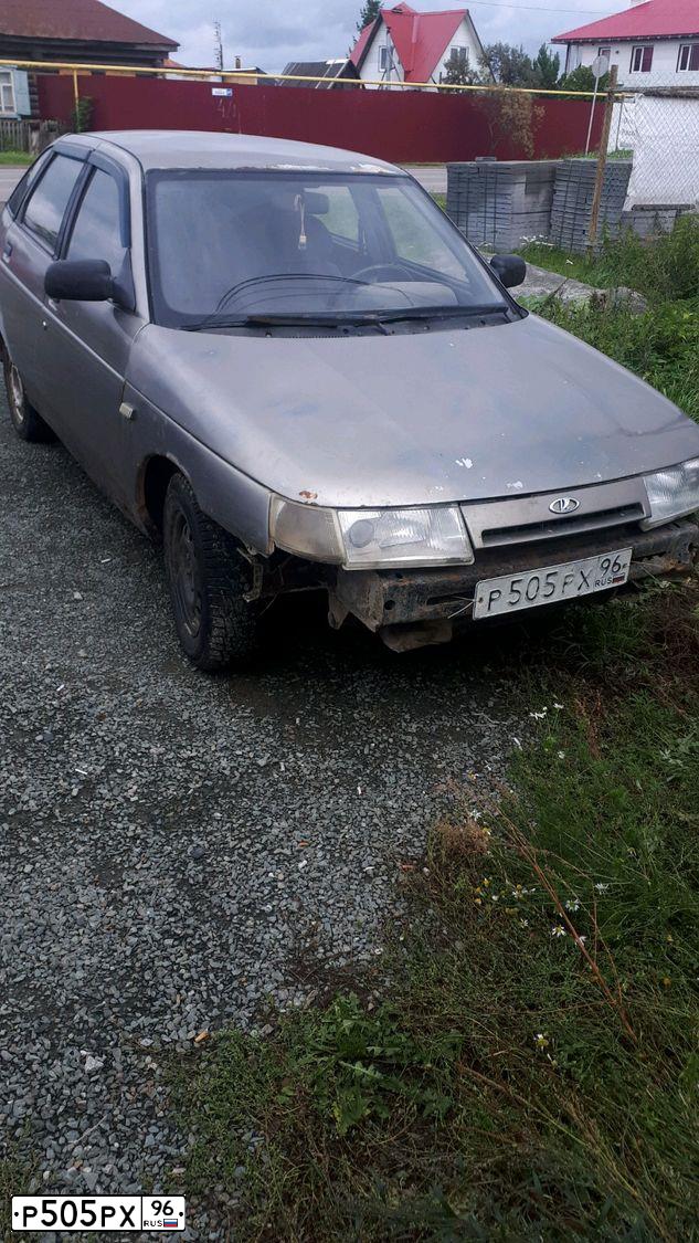 Фото автомобиля LADA 2112 LADA, 2001 — госномер Р505РХ96. Цвет: Белый