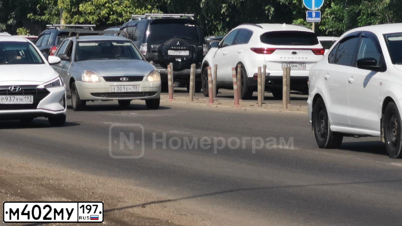 Фото автомобиля FORD MONDEO, 2011 — госномер М402МУ197. Цвет: КОРИЧНЕВЫЙ СВЕТЛЫЙ