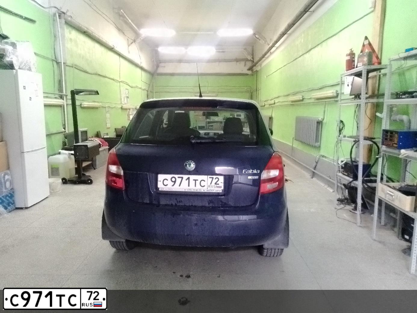 Фото автомобиля SKODA FABIA, 2011 — госномер Е656КМ186