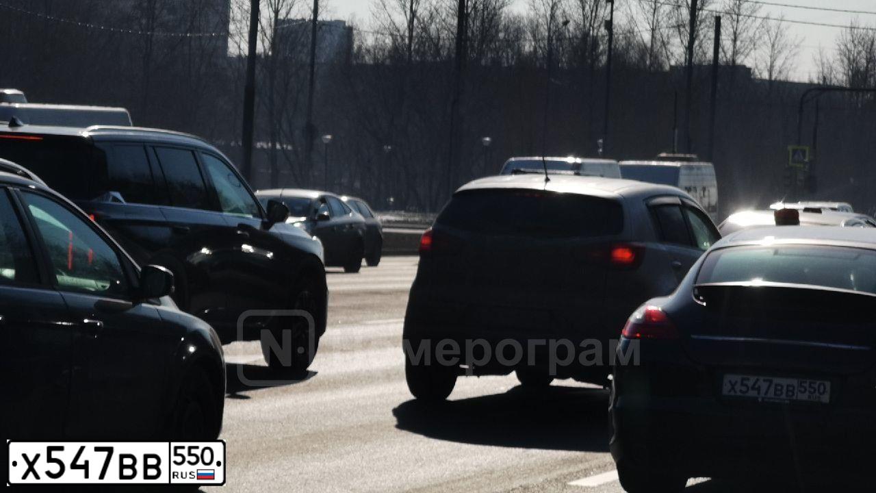 Фото автомобиля PORSCHE PANAMERA, 2009 — госномер Х547ВВ550. Цвет: Коричневый