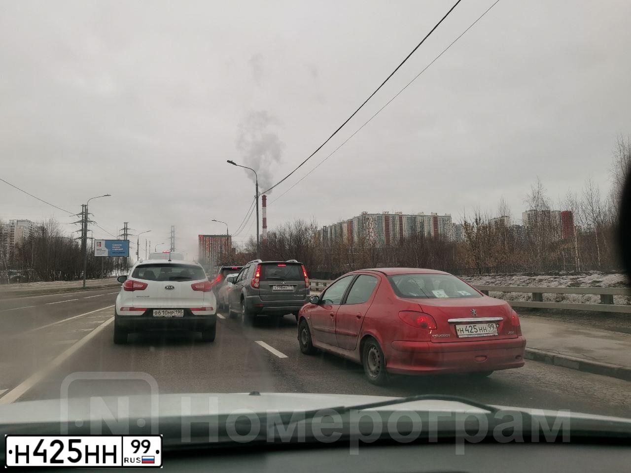 Фото автомобиля PEUGEOT 206, 2008 — госномер Н425НН99. Цвет: КРАСНЫЙ