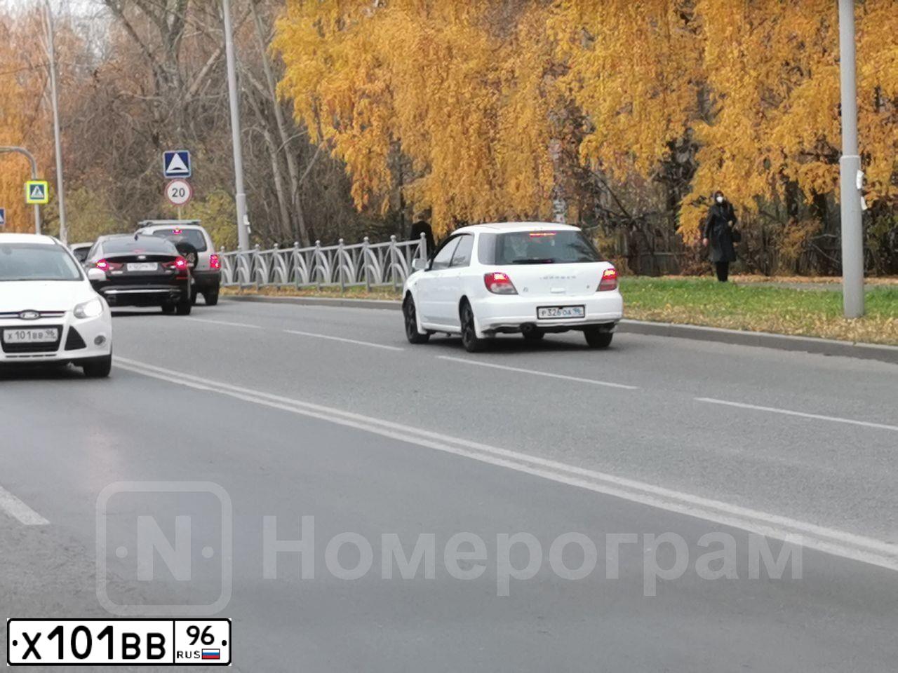 Фото автомобиля FORD FOCUS, 2011 — госномер Х101ВВ96. Цвет: БЕЛЫЙ