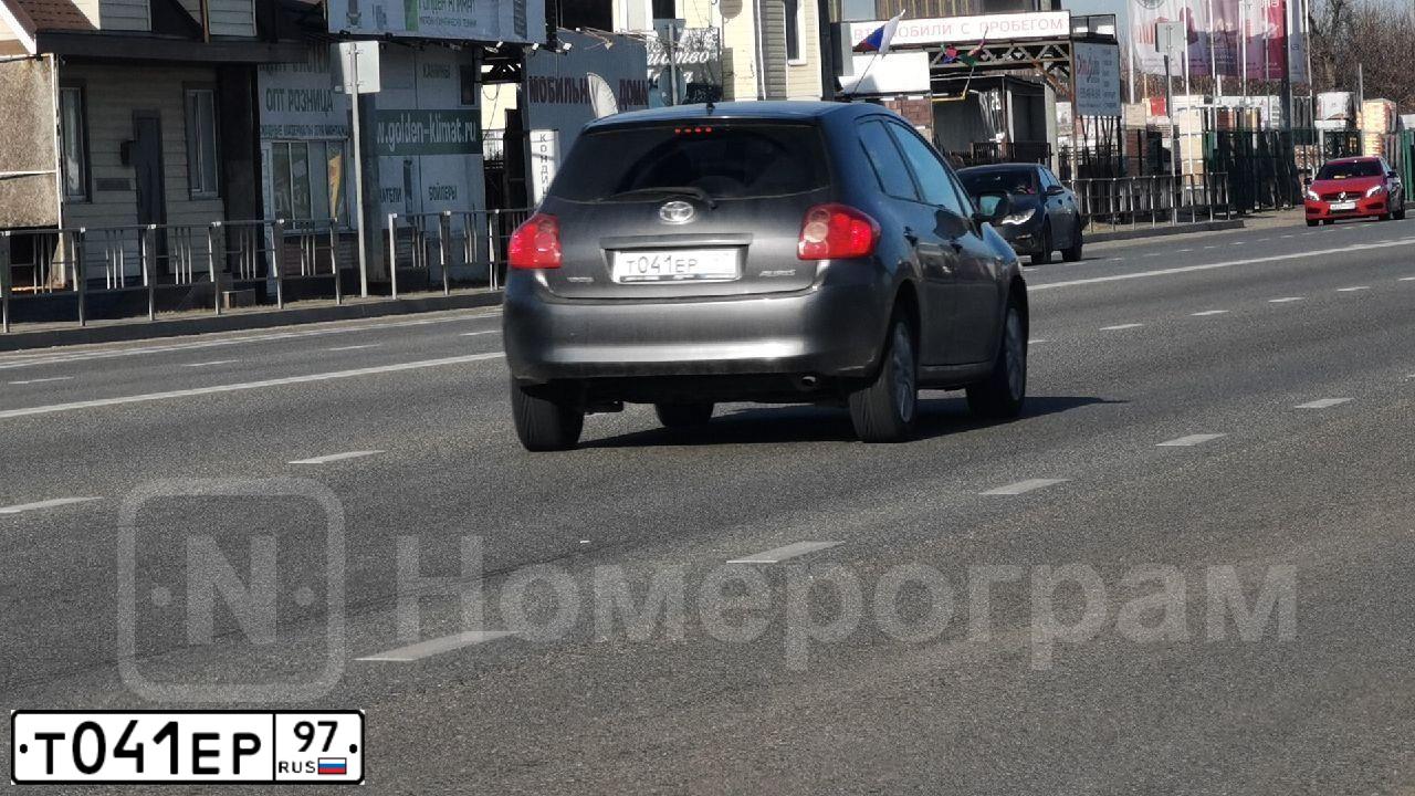 Фото автомобиля KIA RIO, 2012 — госномер Т041ЕР97. Цвет: ГОЛУБОЙ