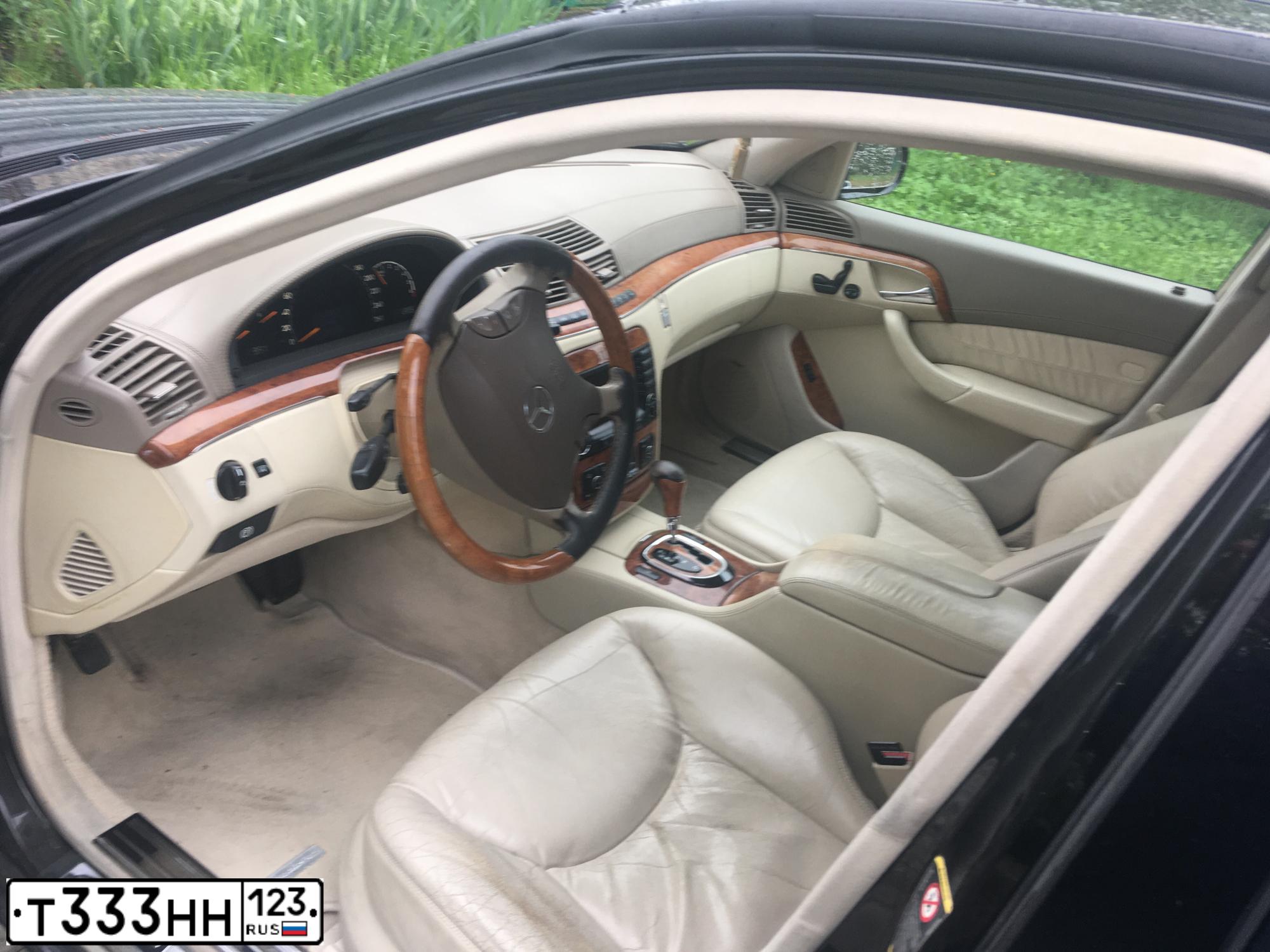Фото автомобиля NISSAN TIIDA, 2008 — госномер В513МХ92. Цвет: ЧЕРНЫЙ