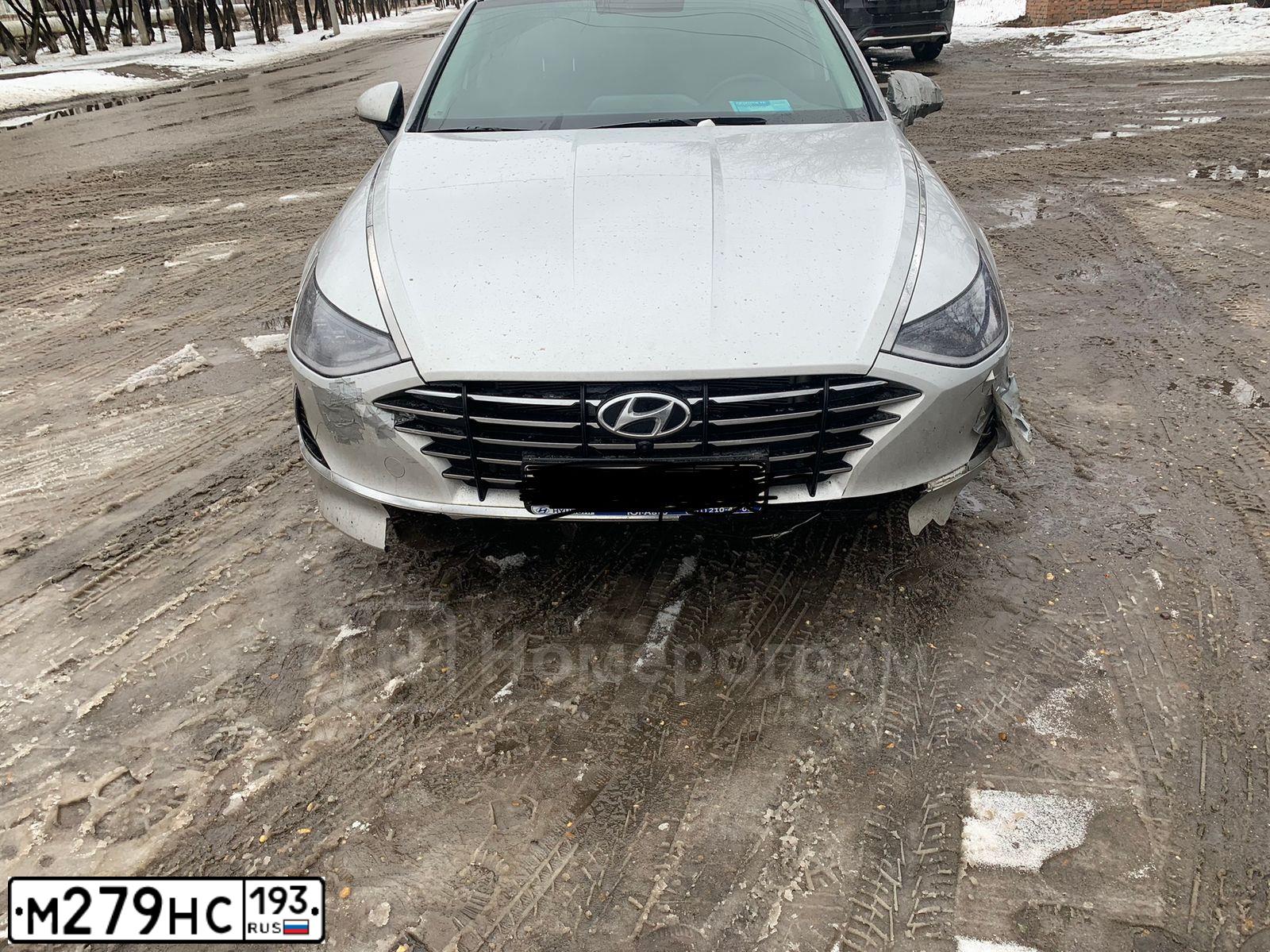 Фото автомобиля HYUNDAI SONATA, 2021 — госномер С484ТР198. Цвет: СЕРЫЙ