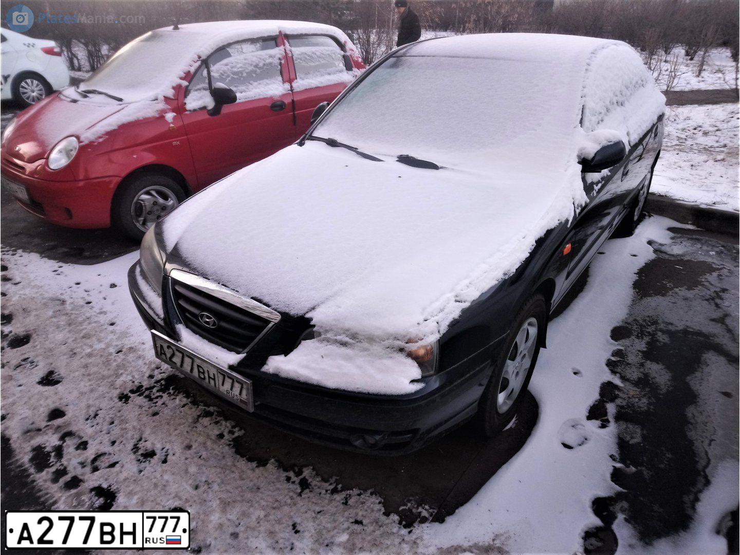 Фото автомобиля HYUNDAI ELANTRA, 2005 — госномер Р117КС48. Цвет: ТЕМНО СИНИЙ