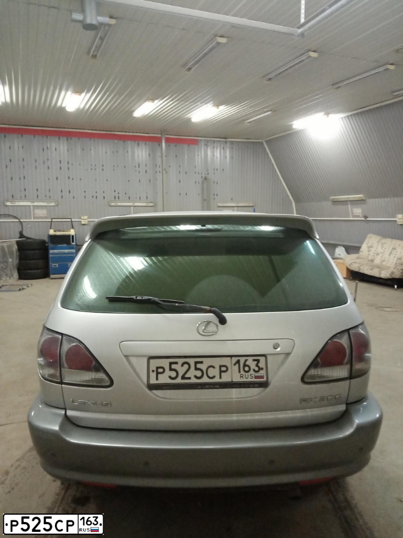 Фото автомобиля MITSUBISHI MONTERO, 2001 — госномер Н548КТ774. Цвет: ЧЕРНЫЙ