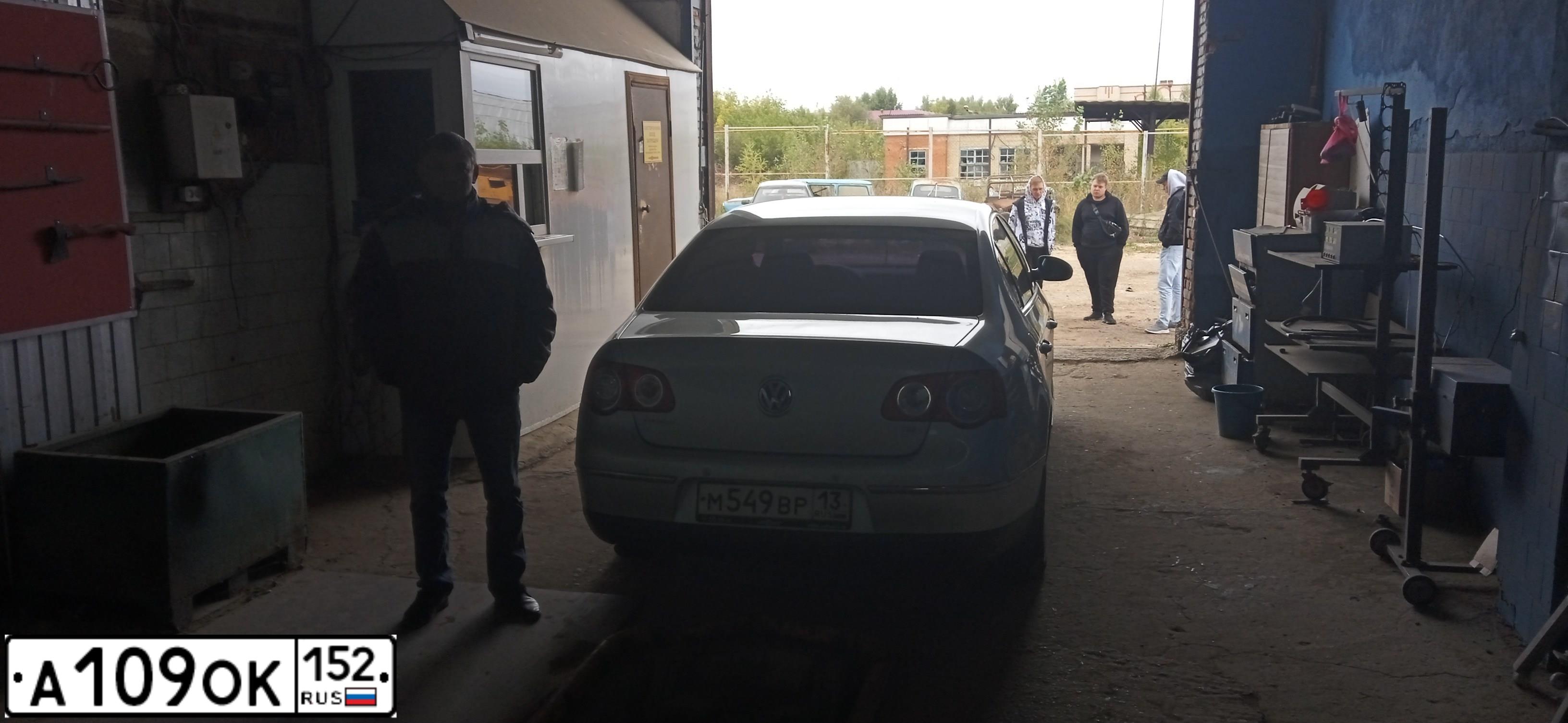 Фото автомобиля VOLKSWAGEN PASSAT, 2009 — госномер М549ВР13. Цвет: Серебристый