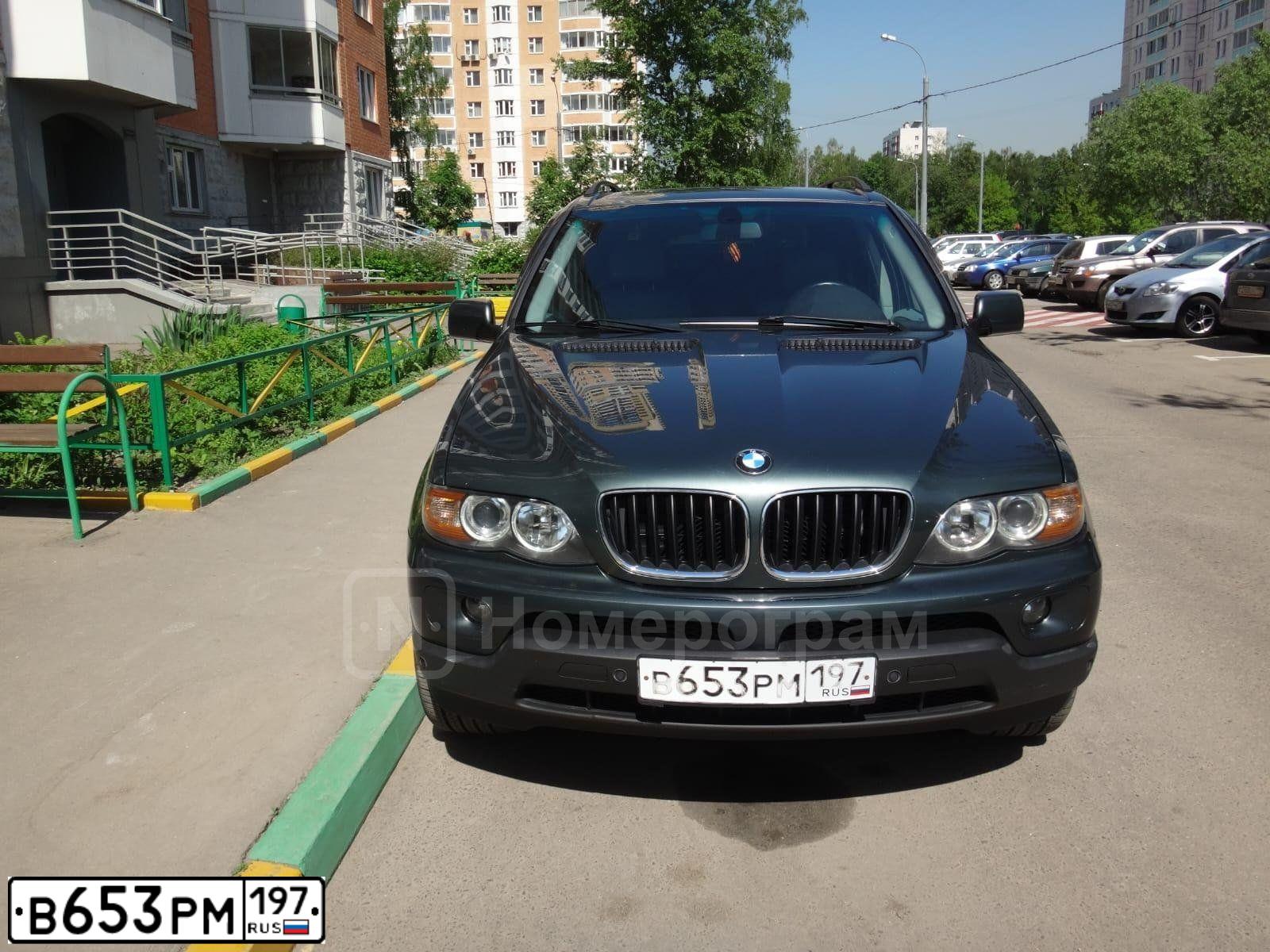 Фото автомобиля BMW X5, 2004 — госномер С511КЕ777. Цвет: СЕРО-ЗЕЛЕНЫЙ