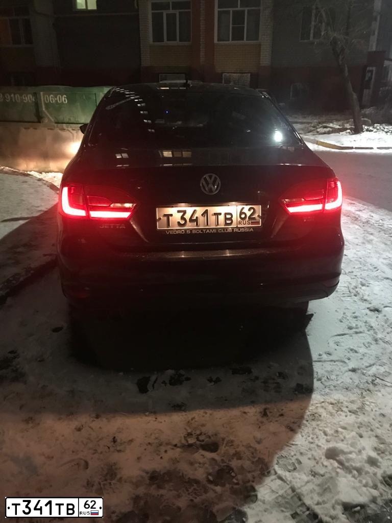 Фото автомобиля VOLKSWAGEN JETTA, 2012 — госномер Т341ТВ62. Цвет: ЧЕРНЫЙ