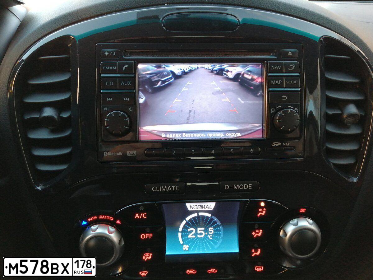 Фото автомобиля NISSAN JUKE, 2012 — госномер М652МВ977. Цвет: СЕРЫЙ