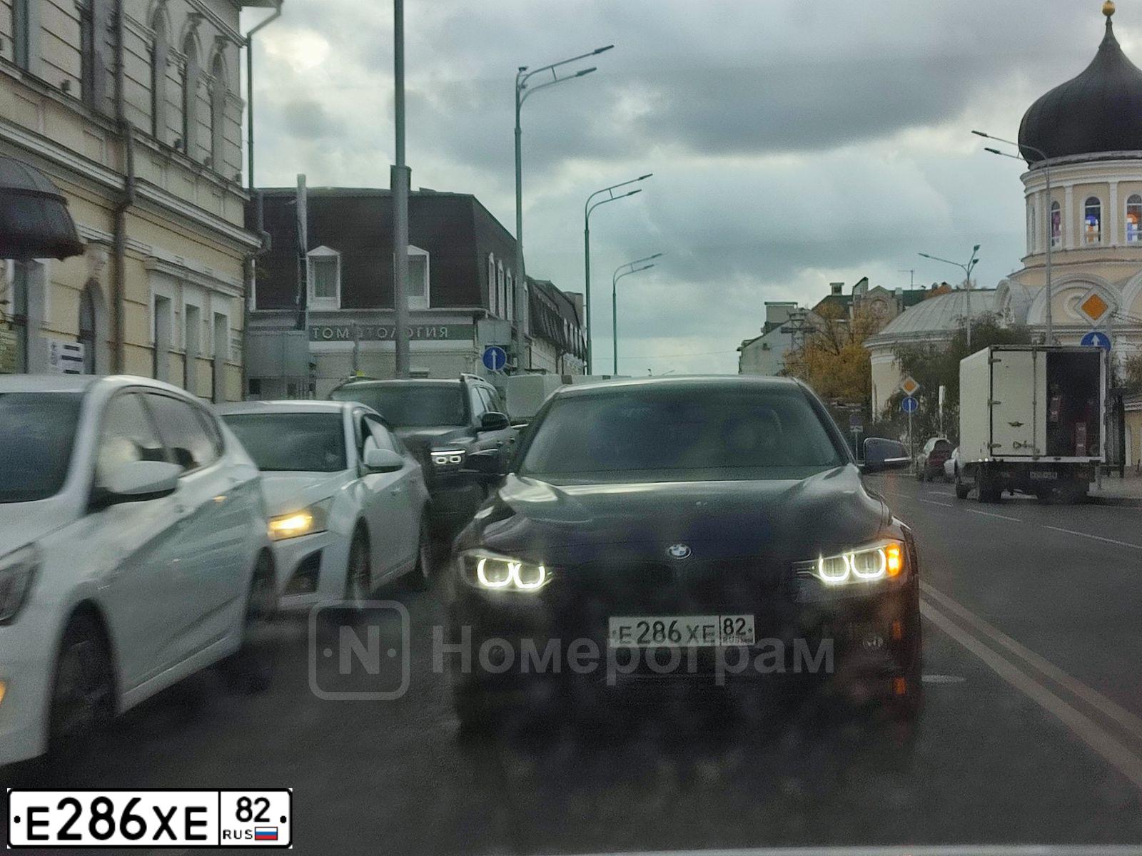 Фото автомобиля BMW 320I, 2012 — госномер В040КХ92