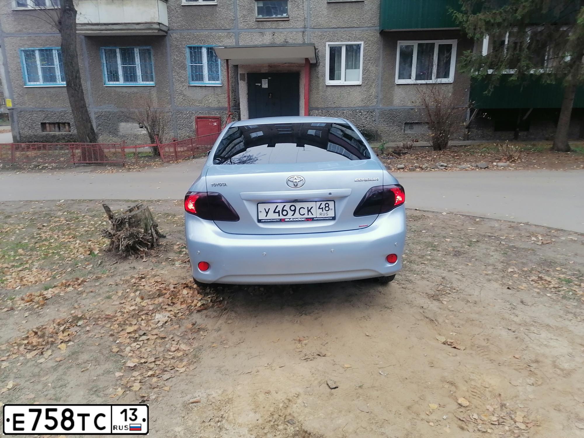 Фото автомобиля TOYOTA COROLLA, 2008 — госномер Т604ХТ31. Цвет: СЕРЕБРИСТЫЙ