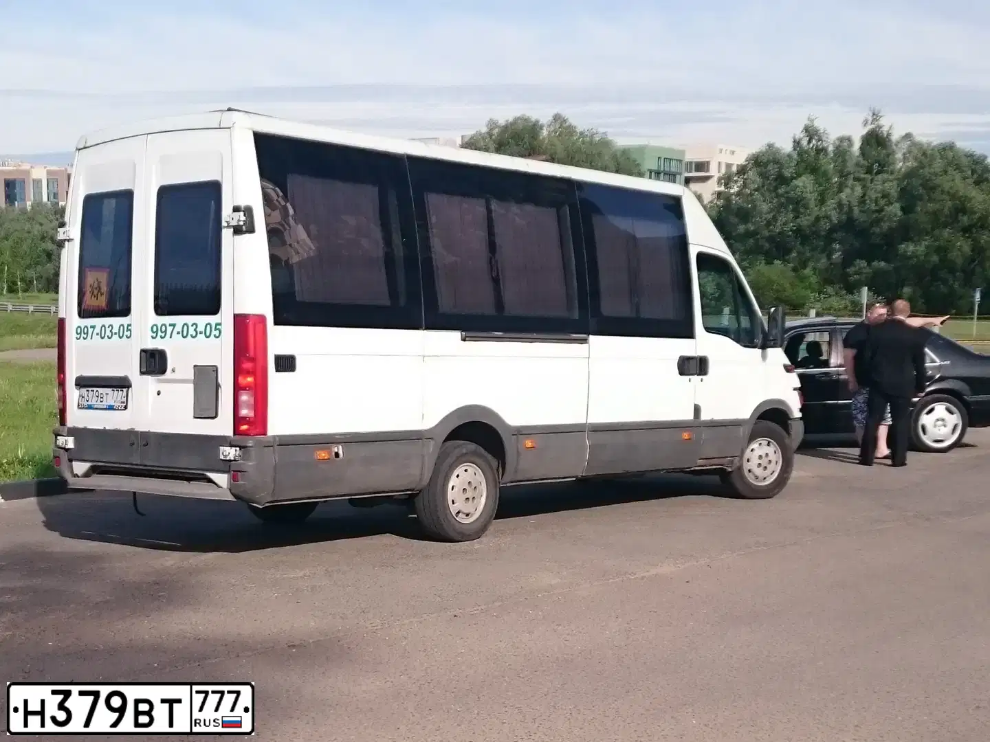Фото автомобиля IVECO DAILY, 2003 — госномер А943СВ799. Цвет: БЕЛЫЙ