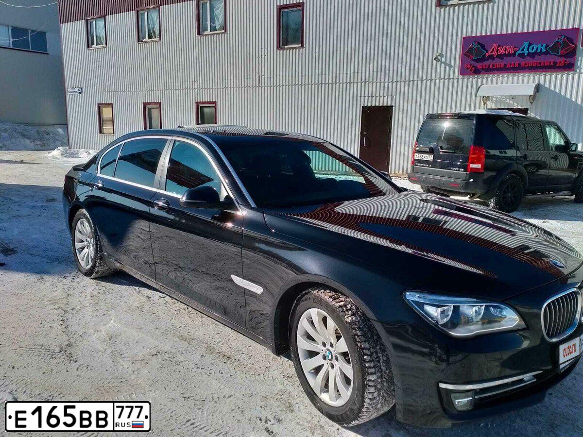 Фото автомобиля BMW 740LI, 2013 — госномер У671АЕ550. Цвет: ЧЕРНЫЙ