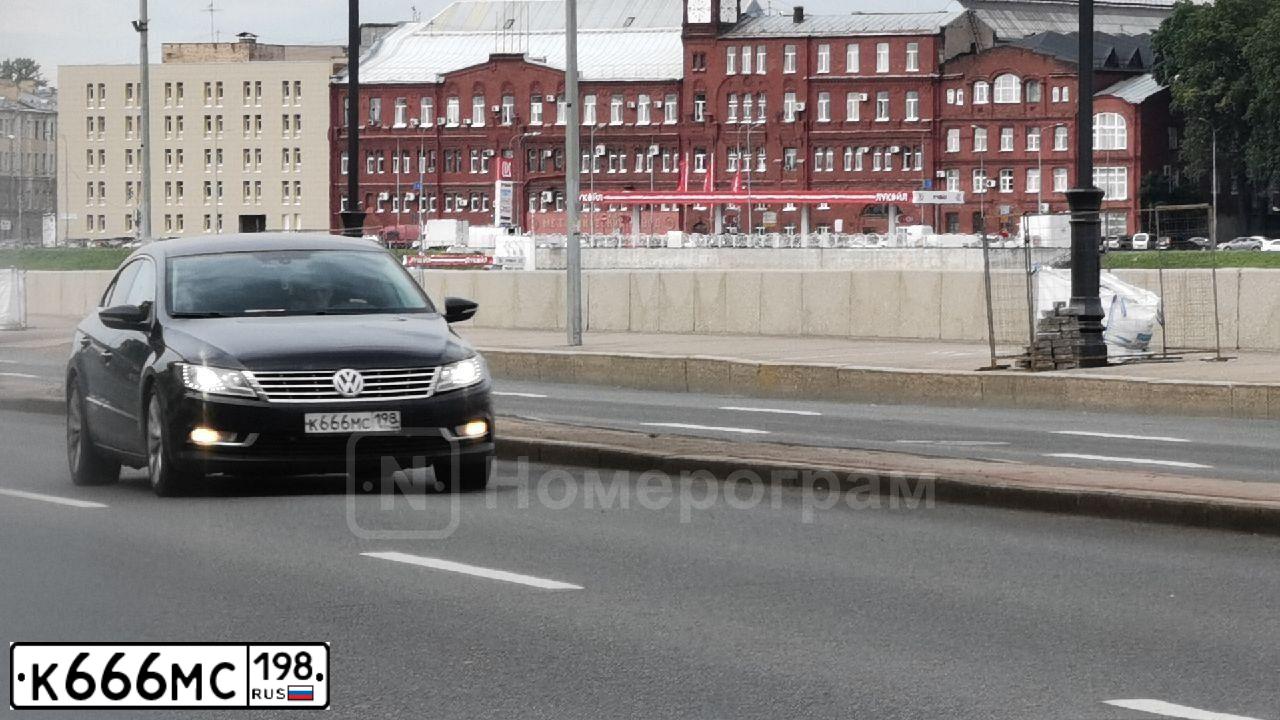 Фото автомобиля VOLKSWAGEN CC, 2012 — госномер К666МС198. Цвет: ЧЕРНЫЙ