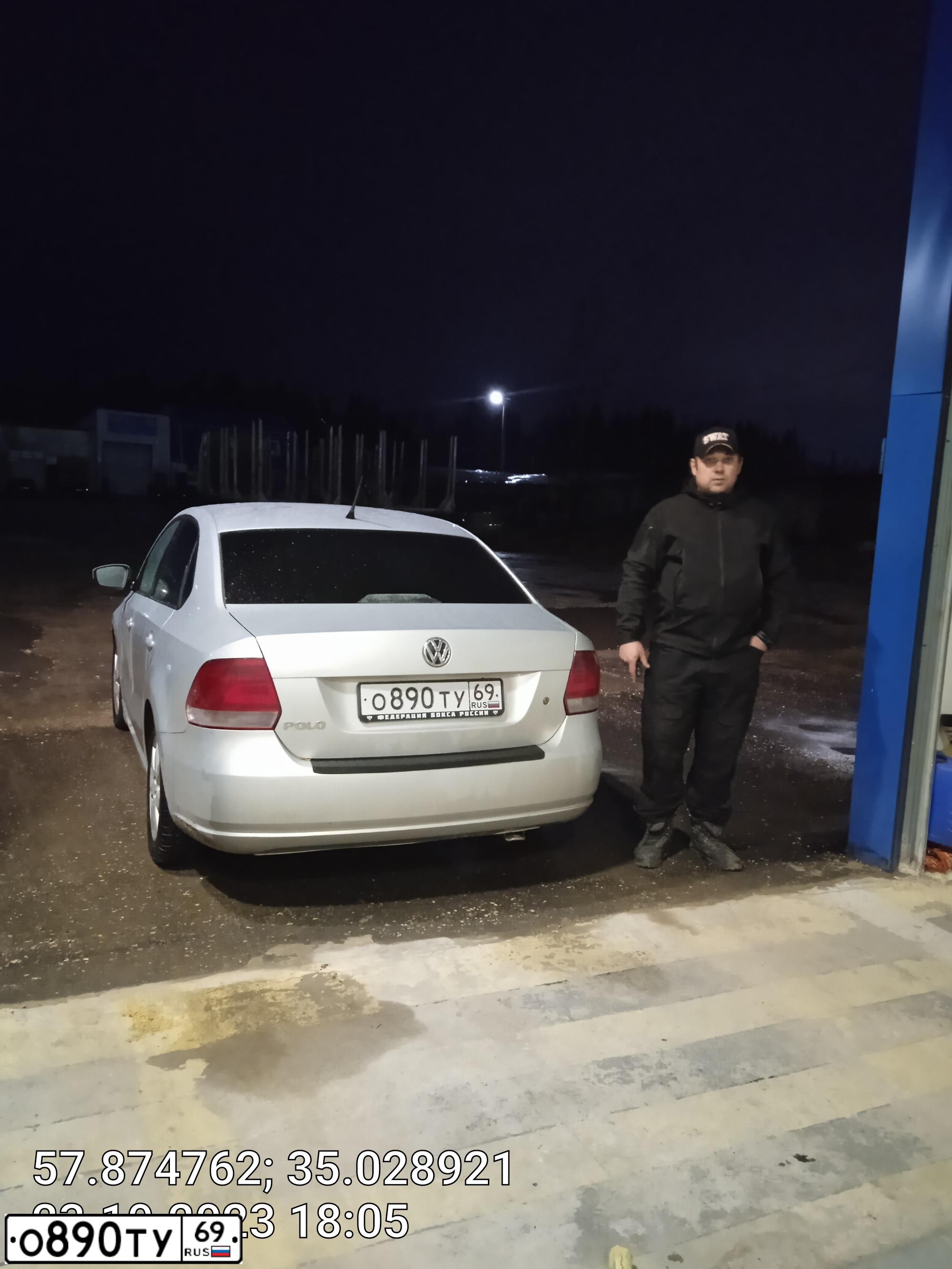 Фото автомобиля VOLKSWAGEN POLO, 2013 — госномер К213СТ53