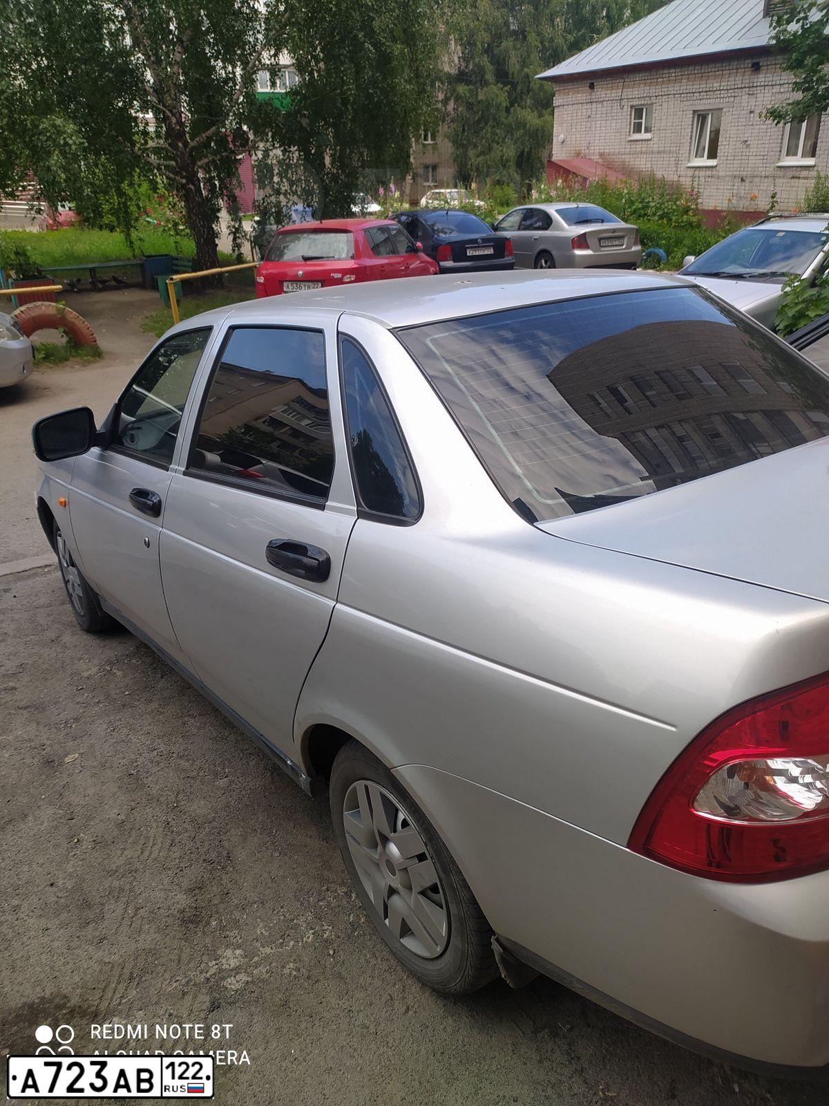 Фото автомобиля LADA PRIORA, 2008 — госномер К113АН122. Цвет: СВЕТЛО СЕРЕБ МЕТАЛ