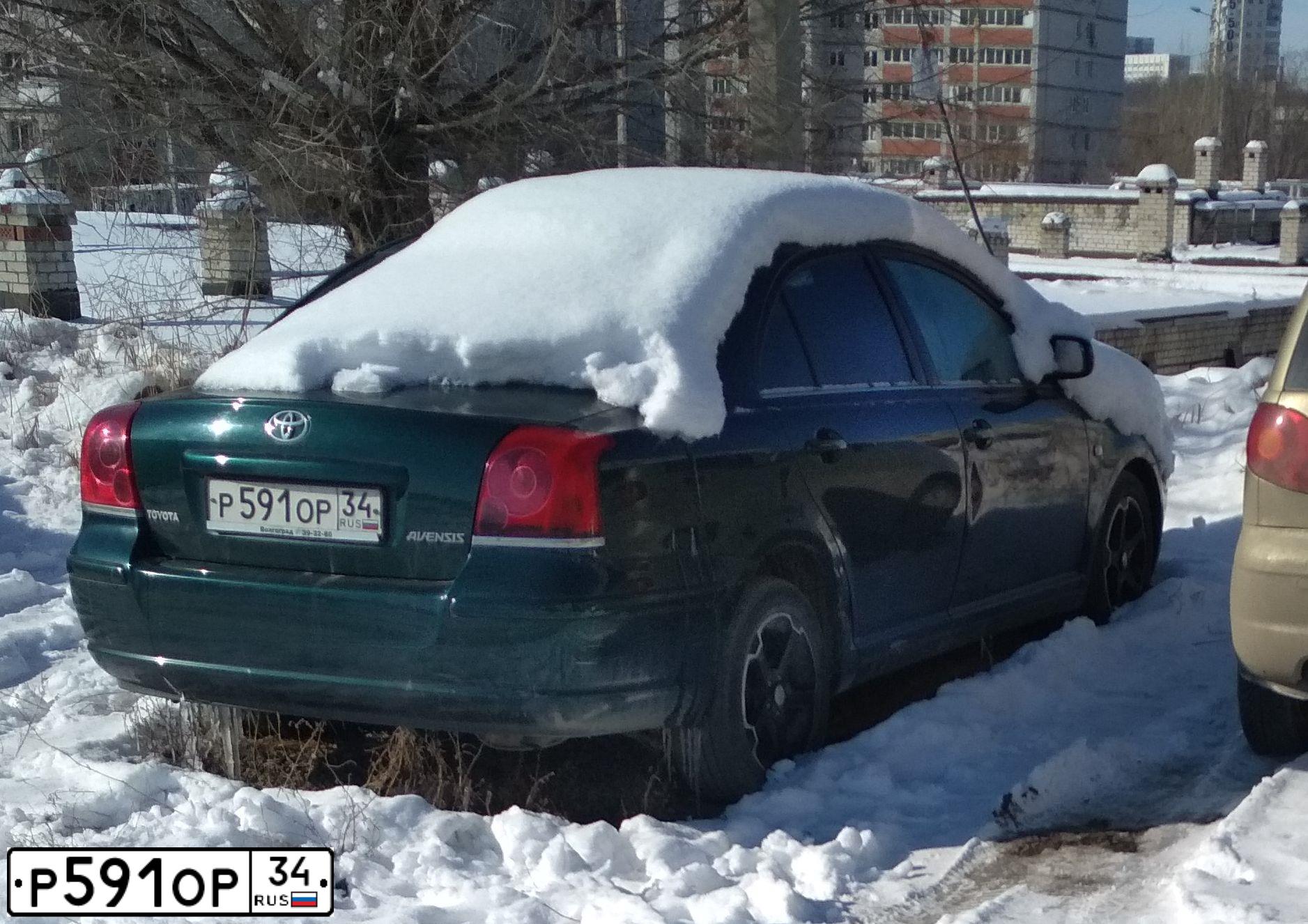 Фото автомобиля TOYOTA AVENSIS, 2005 — госномер Н325ЕС134