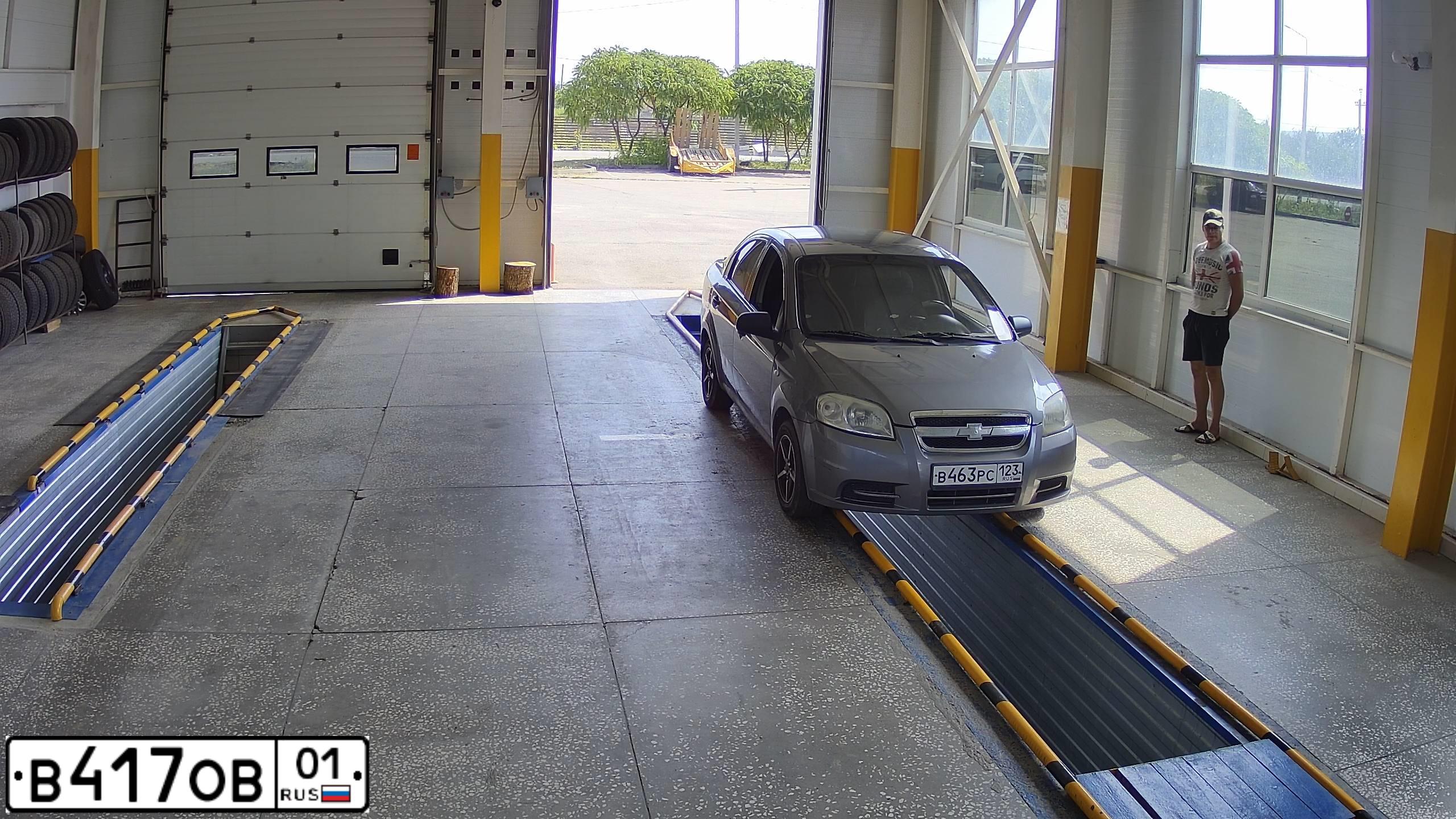 Фото автомобиля CHEVROLET AVEO, 2007 — госномер С157ВР180. Цвет: СЕРЫЙ