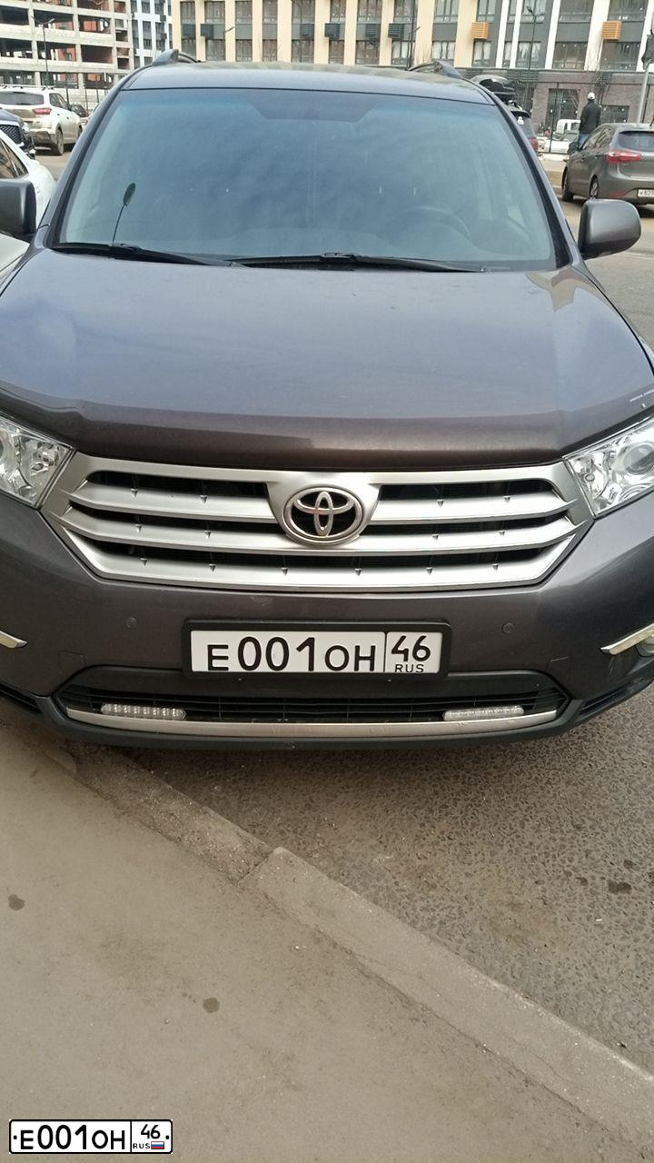 Фото автомобиля LADA 2107, 2005 — госномер Е001ОН46. Цвет: ТЕМНО-ВИШНЕВЫЙ