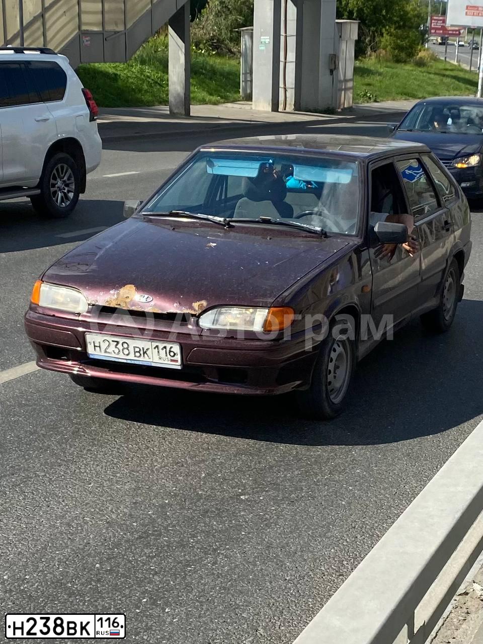 Фото автомобиля LADA 2114 SAMARA, 2010 — госномер Н238ВК116. Цвет: ТЕМНО-ВИШНЕВЫЙ