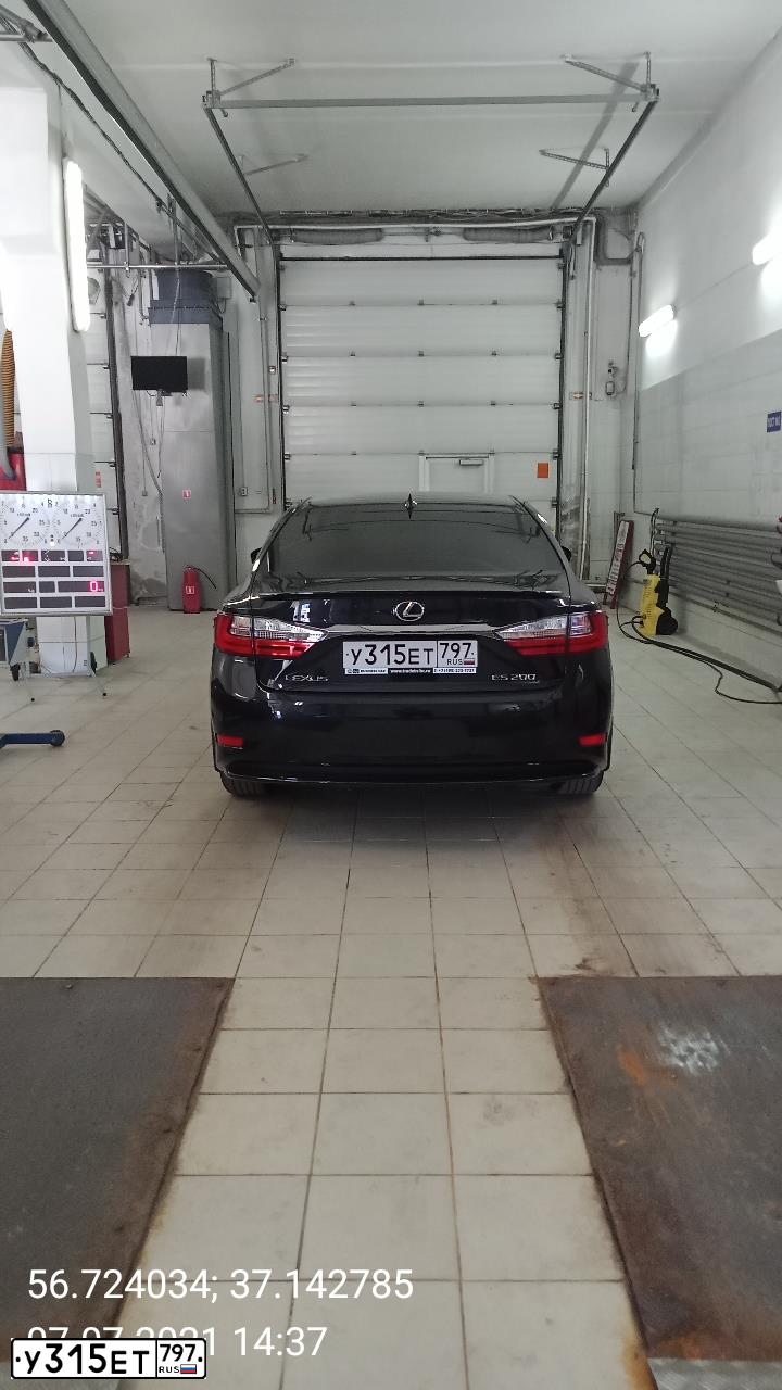 Фото автомобиля LEXUS ES, 2017 — госномер Е248НС790. Цвет: ЧЕРНЫЙ