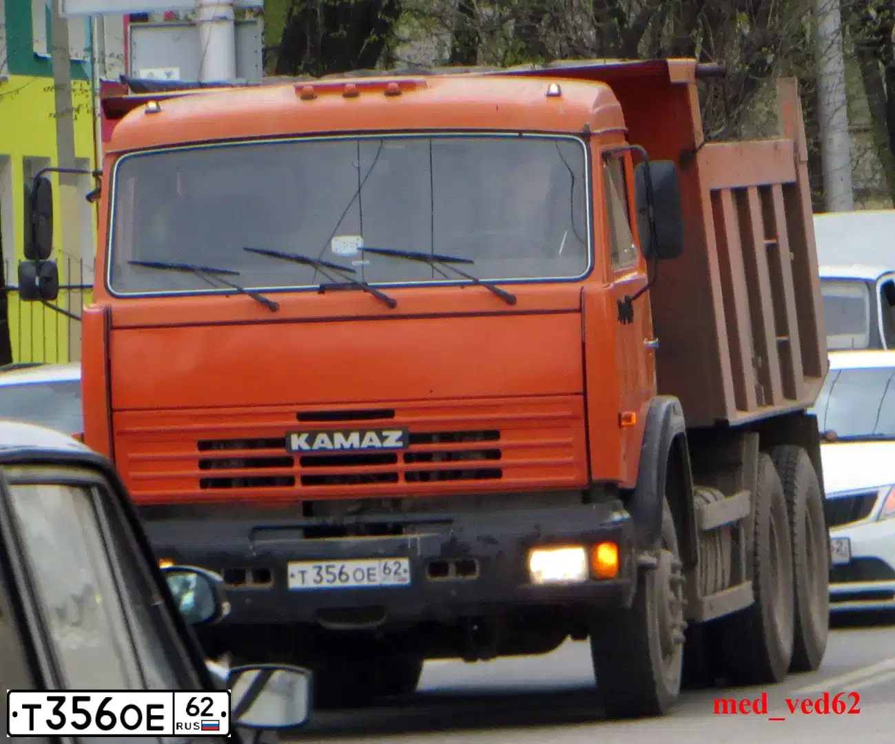 Фото автомобиля KAMAZ 65115 /6X4/, 2008 — госномер С250ВТ40. Цвет: Оранжевый