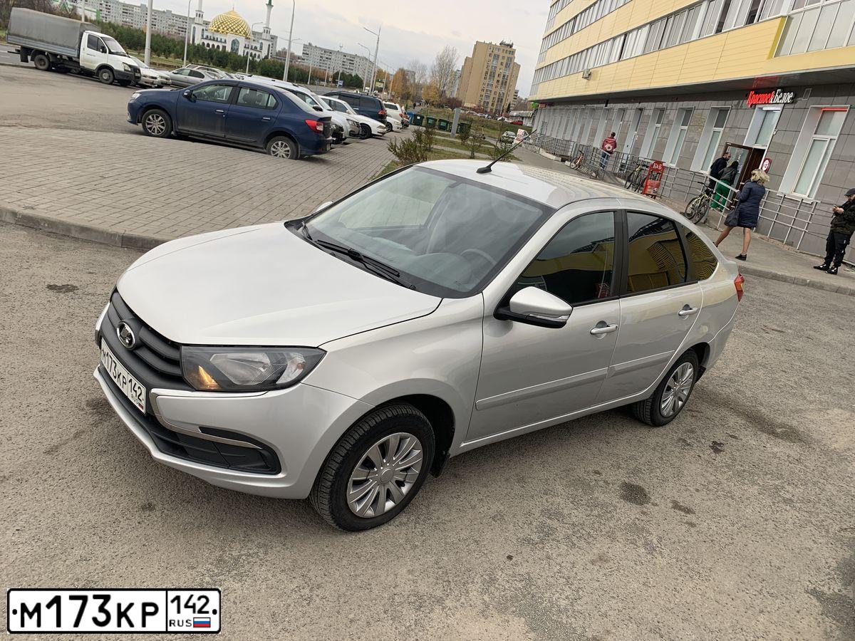 Фото автомобиля LADA 2191 GRANTA, 2019 — госномер В709ТА124. Цвет: СЕРЫЙ