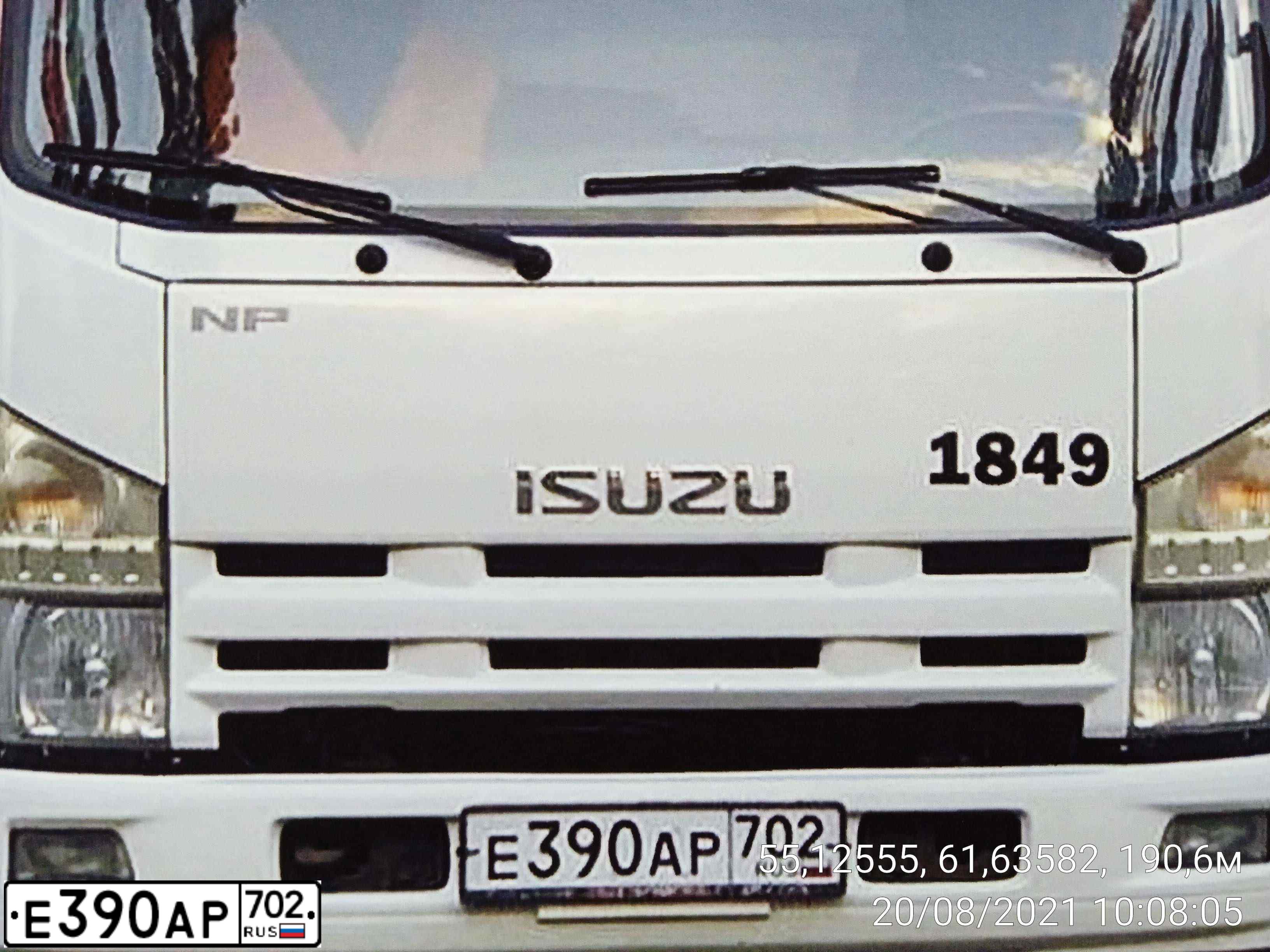 Фото автомобиля ISUZU NPR, 2017 — госномер Е390АР702. Цвет: Белый