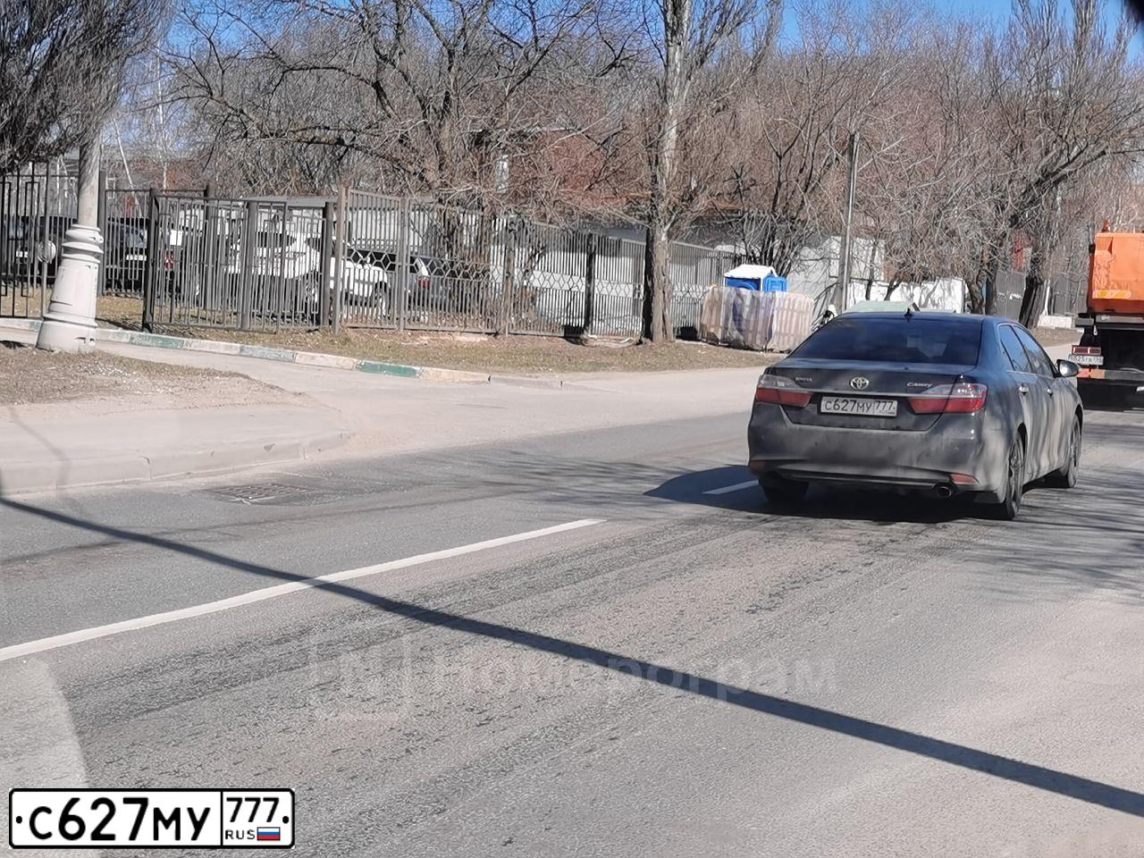 Фото автомобиля TOYOTA CAMRY, 2014 — госномер С627МУ777. Цвет: ЧЕРНЫЙ