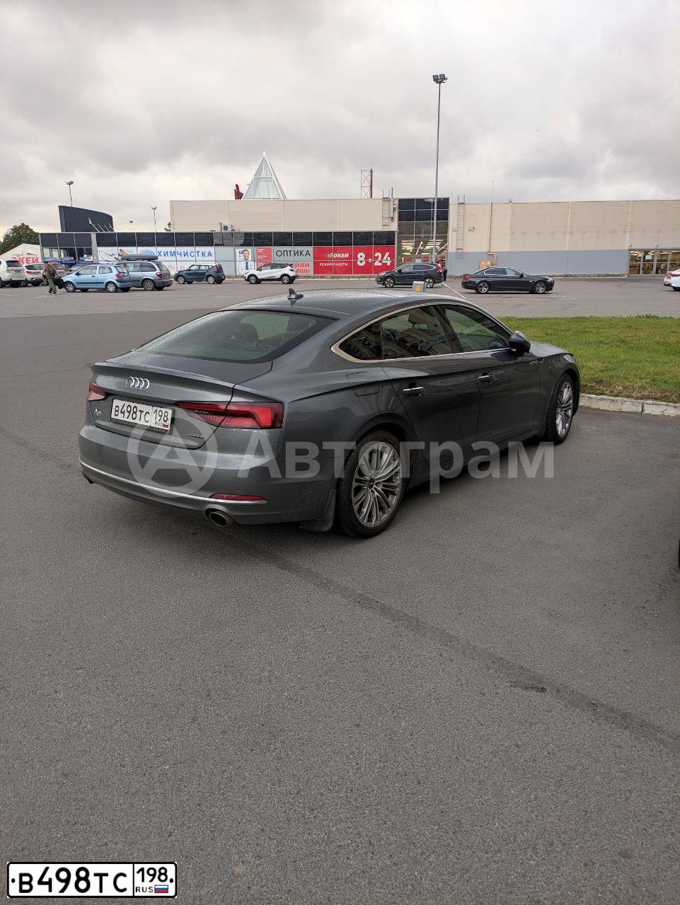 Фото автомобиля AUDI A5, 2019 — госномер В498ТС198. Цвет: СЕРЫЙ