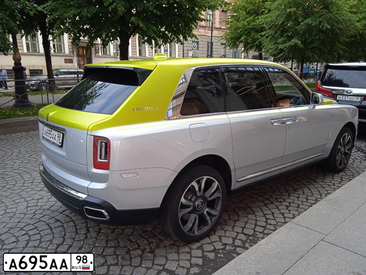 Фото автомобиля MERCEDES GL-KLASSE, 2015 — госномер А695АА98. Цвет: ЧЕРНЫЙ