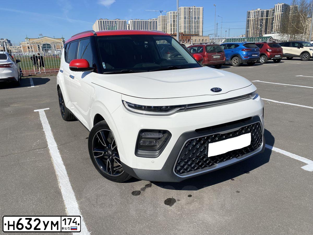 Фото автомобиля KIA SOUL, 2019 — госномер Н632УМ174. Цвет: Белый